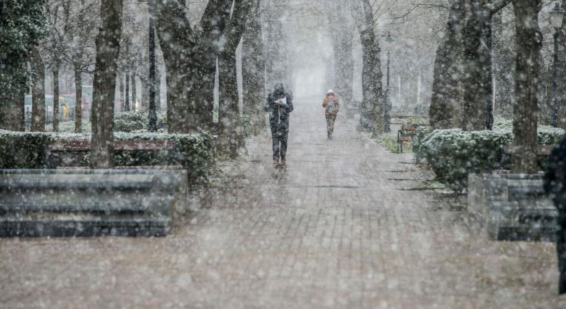 Jön a hó, a szánkókkal viszont érdemes még várni – videó