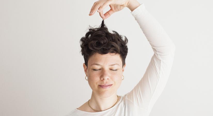 Lenöveszted a rövid hajad? Ez a 4 tipp segít, hogy átvészeld a legnehezebb időszakot!