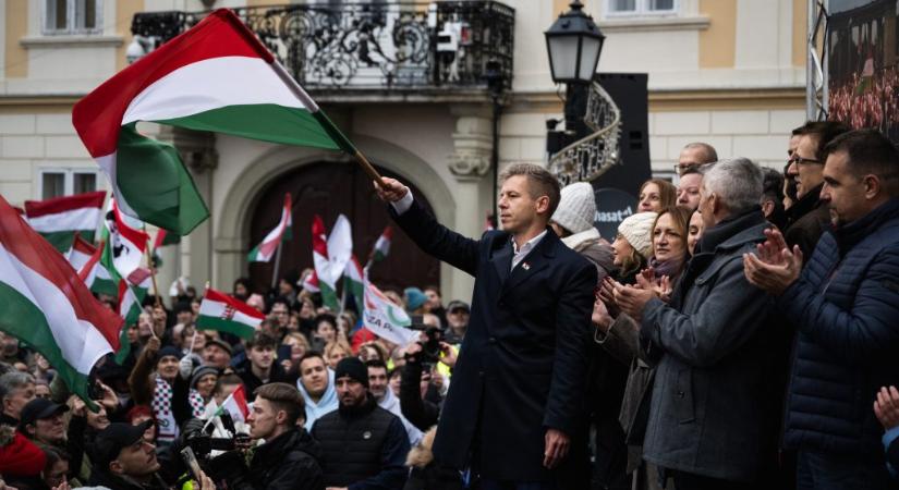 Gattyán György pártjának aktivistája volt a Tisza Párt egyik budapesti jelöltje