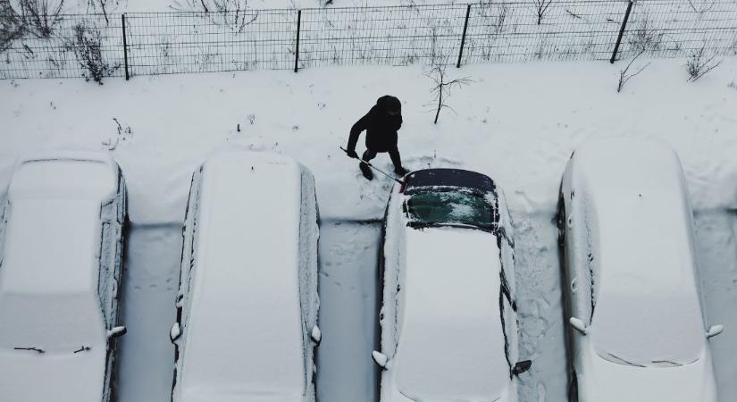 Már jön a havazás: egy nap, és 30 centiméter friss hó hullhat