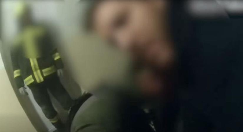 Másfél évig bántalmazta párját – videó az elfogásáról