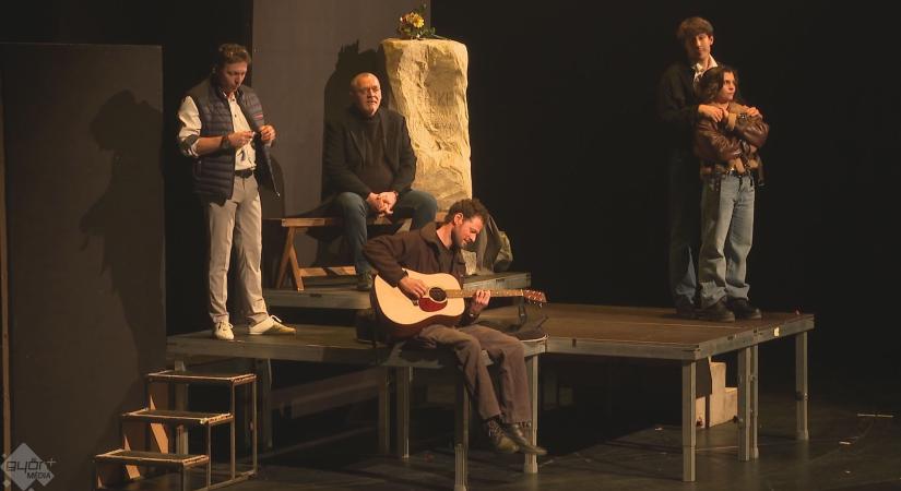 Szerelem a várfalak közt