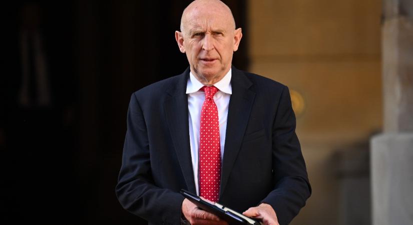 Lézerrel zavarta a brit katonai repülőgépeket egy orosz kémhajó Nagy-Britannia határán