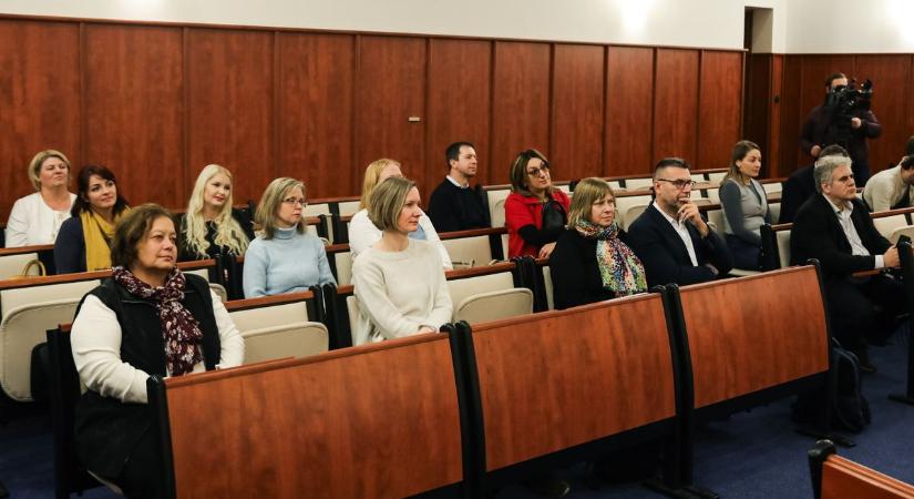 Vármegyei munkaerő-támogatás - Kiváló a foglalkoztatási arány Győr-Moson-Sopronban