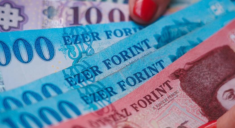 Rá sem fogunk ismerni a fizetésekre: ez lesz a készpénz sorsa