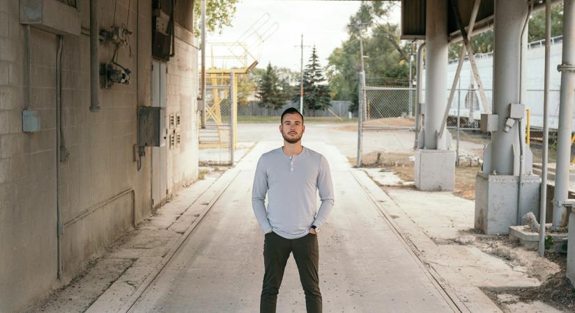 „Folyamatos túrázással túl tudok lenni rajta” – Férfiak vallomásai, hogyan dolgozzák fel a szakítást