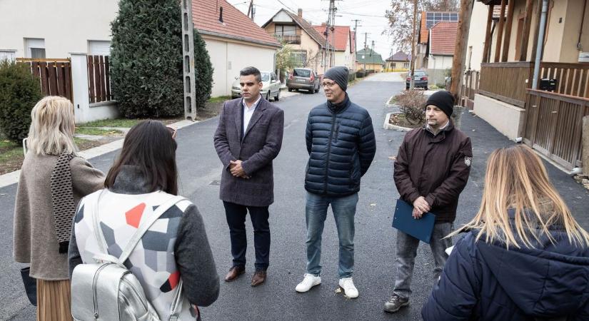 Most már a közkedvelt búcsút is zavartalanul megtarthatják, újra szabad az útszakasz (galéria, videó)