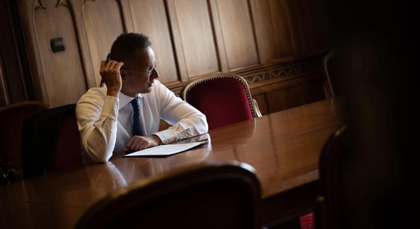 Szijjártó Péter: Őrültség újabb százmilliárd eurót Ukrajnába küldeni