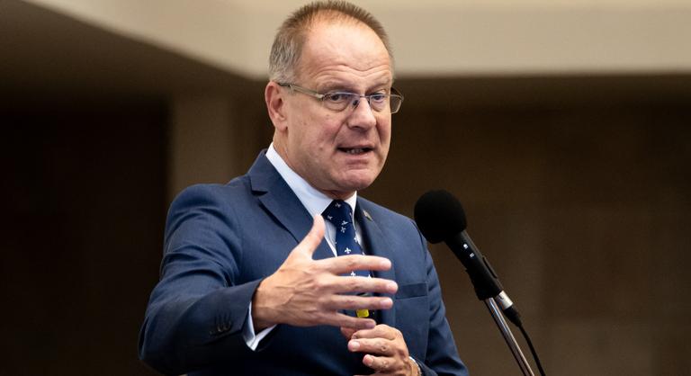 Navracsics Tibor brutálisan őszinte diagnózist adott a magyar mentalitásról