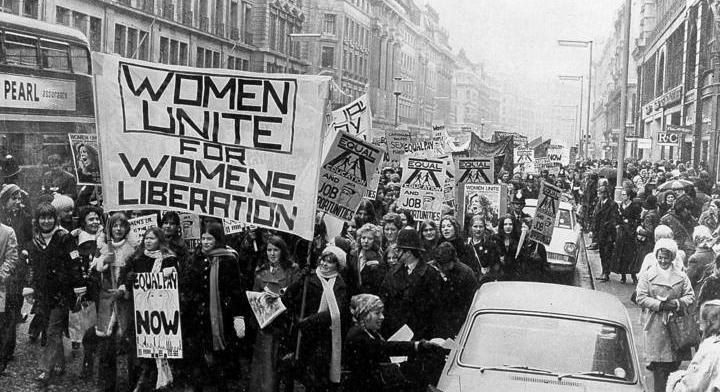 Kitörölték a nőket a történelemből, ezért felejtettük el őket – interjú Budai Lottival