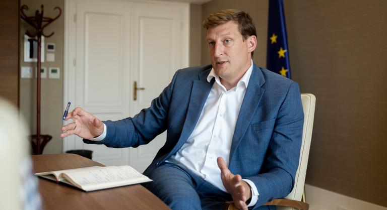 Az államtitkár elárulta, hogy meddig lesz elérhető az Otthon Start