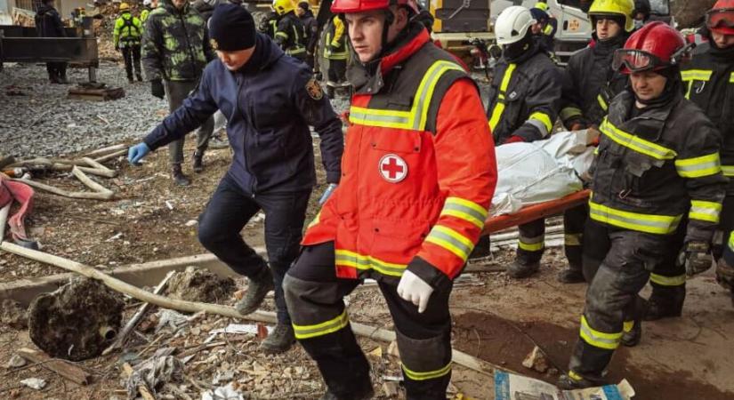 Brutális csapást mértek az ukránokra – Ukrán rendőrség: tovább nőtt a ternopili áldozatok száma