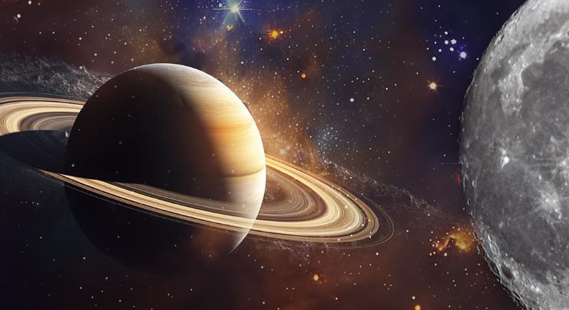 A következő hetekben pengevékony egyenesként fog látszódni a Szaturnusz gyűrűrendszere