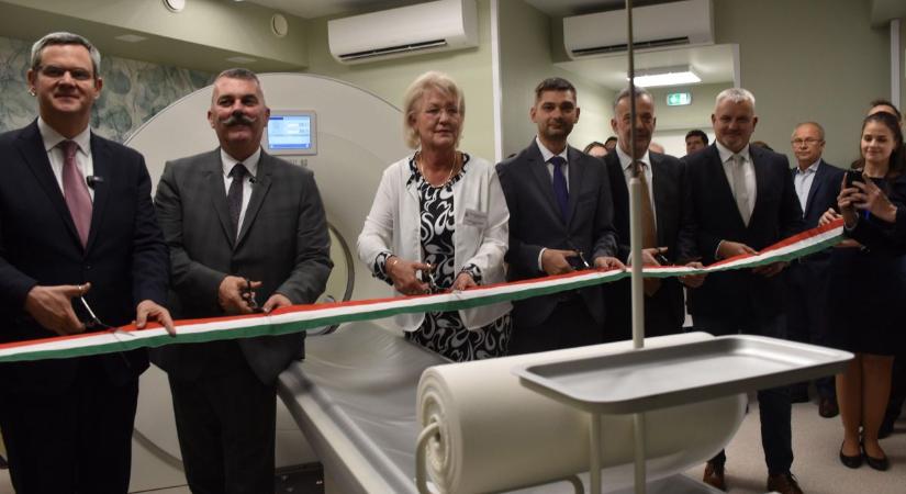 Csúcstechnológiás CT-berendezést kapott a karcagi kórház – galériával
