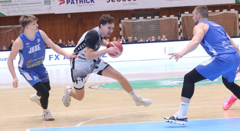 Százat repesztett a Panthersnél a Jászberény (galéria)