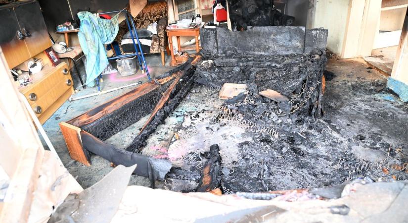 Karnyújtásnyira volt a segítség a halálra égett férfitól, de nem érhettek oda hozzá időben – videóval, galériával