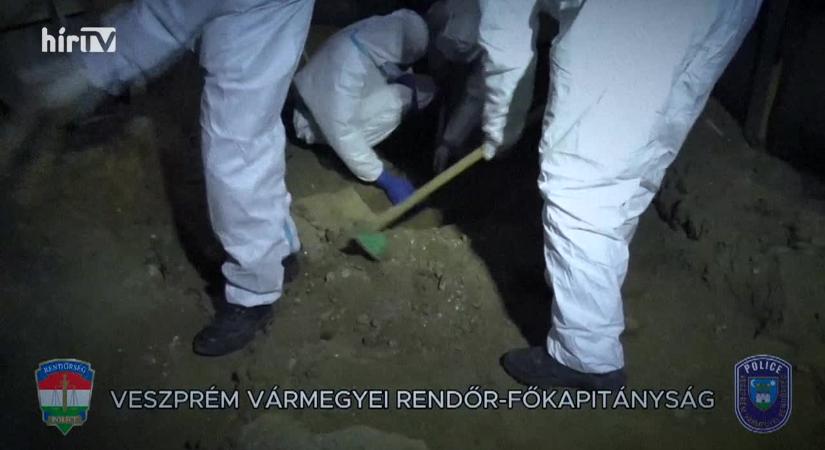 Előre kitervelt gyilkosság: Hűtőládában csempésztek le egy holttestet a panel 9. emeletéről  videó