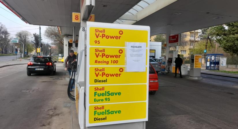 Vége a benzinkutasok türelmének: ismét hozzányúltak az árakhoz