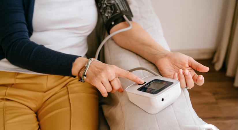 Összefüggést találtak a magas vérnyomás és a krónikus fájdalom között