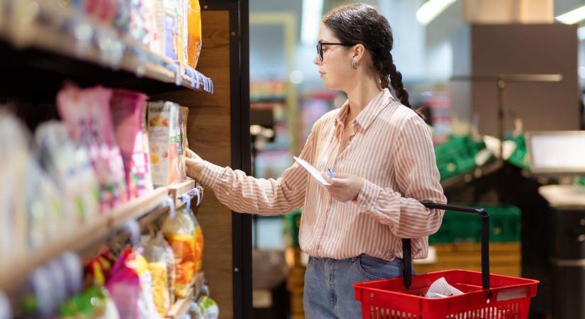 Melyik boltba futhatunk be utolsó pillanatban is karácsonykor? Mutatjuk az összeset!