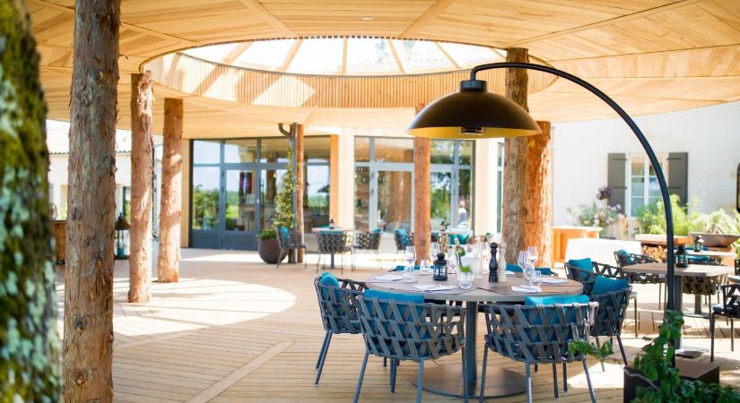 Időjárásálló bútorral télen is használhatod a kerted