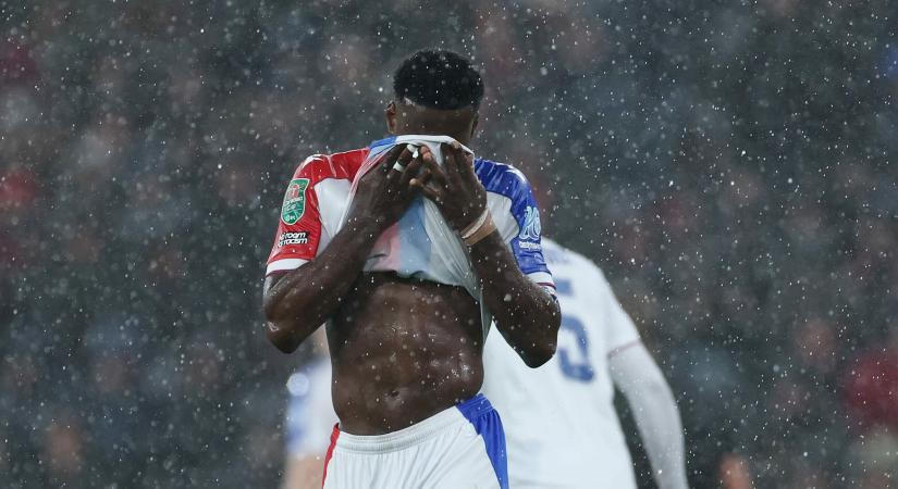 Egyedül maradt a Pool a védőklasszisért folyó versenyben – sajtóhír