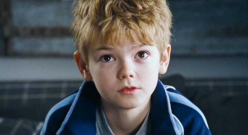 Az Igazából szerelem cuki kisfiúja volt: Thomas Brodie-Sangster és Elon Musk exneje már egy éve házasok