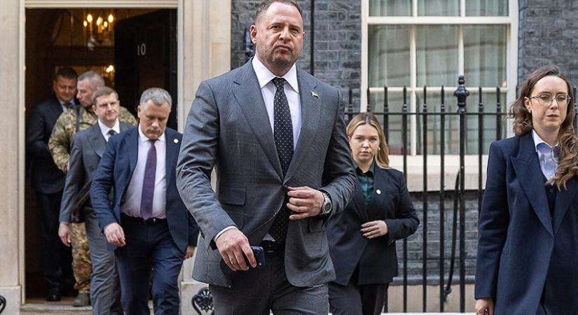 Jermak bukása békére kényszerítheti Zelenszkijt