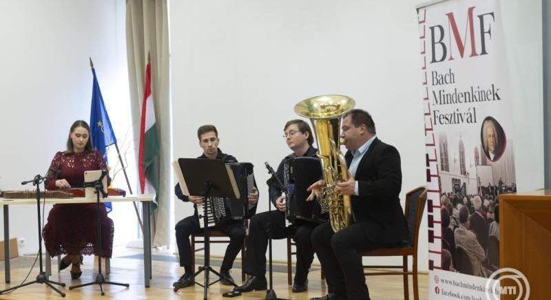 A rehabilitációs klinikáján folytatódott a Bach Mindenkinek Fesztivál