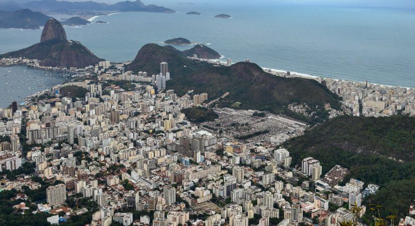Többen meghaltak a drogbandák és a rendőrök közötti tűzpárbajban Rio de Janeiróban