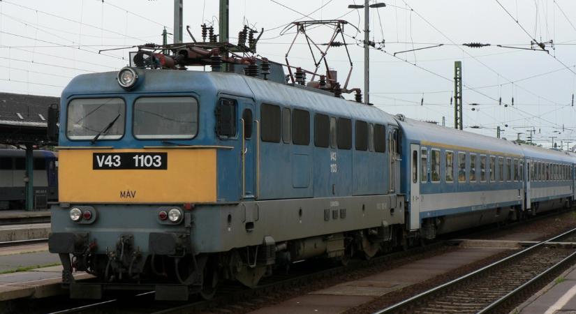 Gázolt a vonat Hajdúhadházon