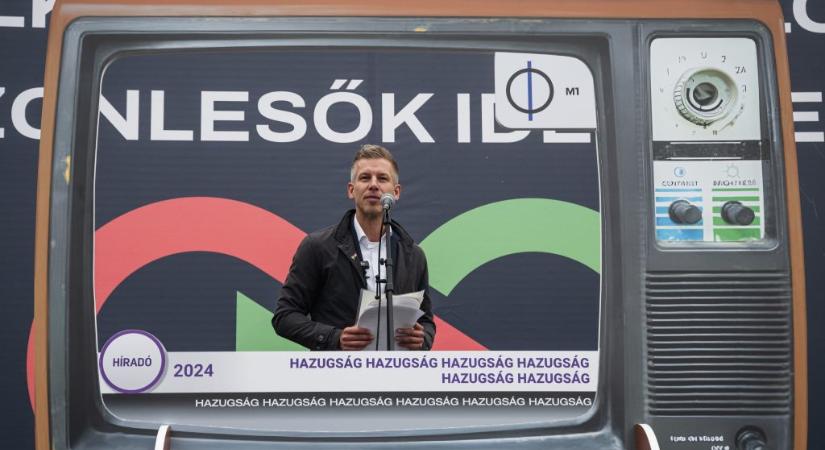 A közmédia utasításba adta a munkásainak, miről kell kérdezniük a Tisza jelöltjeit