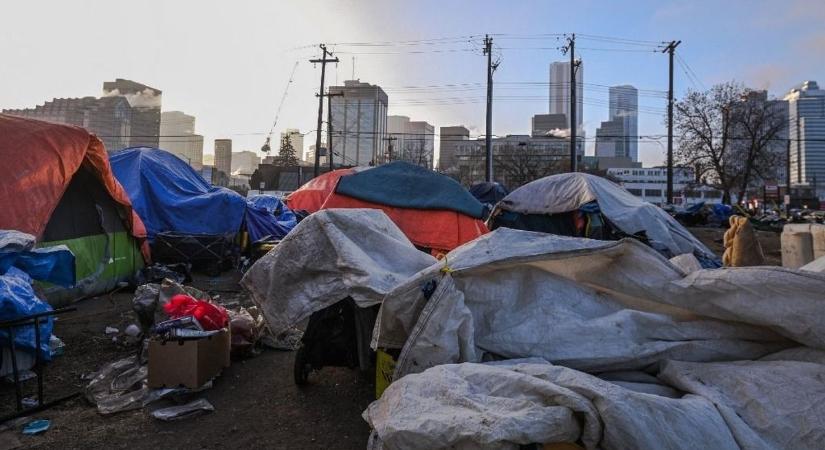 Felismerhetetlen a hajléktalanként élő, egykor sikeres metálénekes (videó)