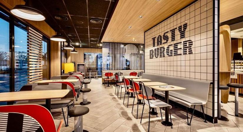 Megnyílt Magyarország legújabb McDonald's étterme: ezt a várost nagyon szereti a gyorsétteremlánc - csak furcsa, hogy lehet megközelíteni