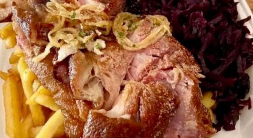 Bekerült az értéktárba a szili csülök, így készítik a falu jellegzetes ételét