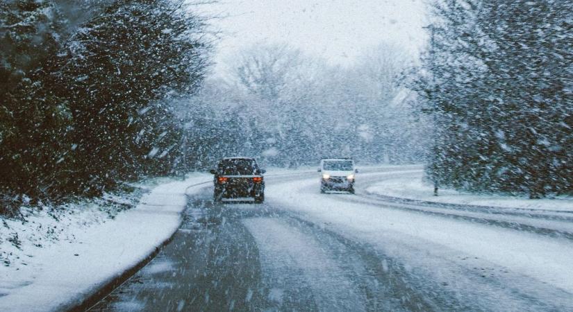 Rejtett veszélyek a kocsidban! 51 tanács a téli felkészüléshez