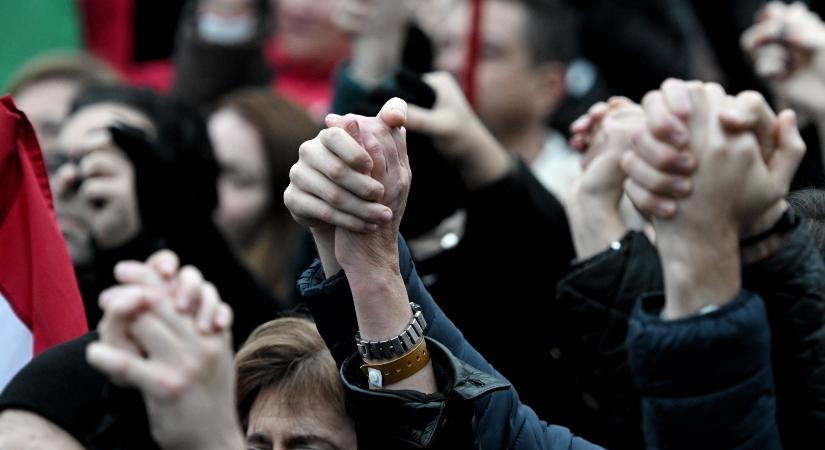 Parászka Boróka: Tucatemberek egyetlen esélye