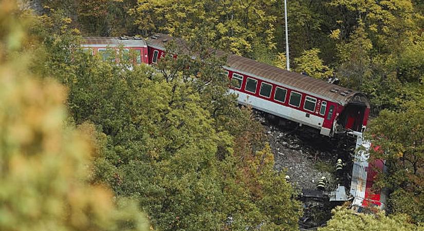 Súlyos vasúti baleset történt: rengeteg a sérült