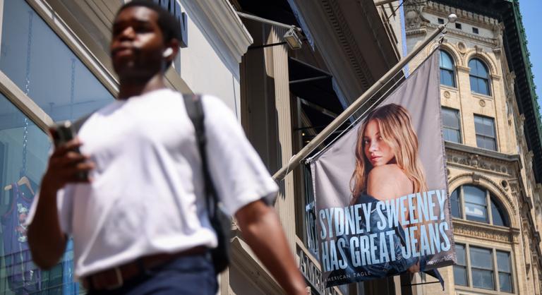 Kiborította a bilit Sydney Sweeney, nácinak és rasszistának tartják őt