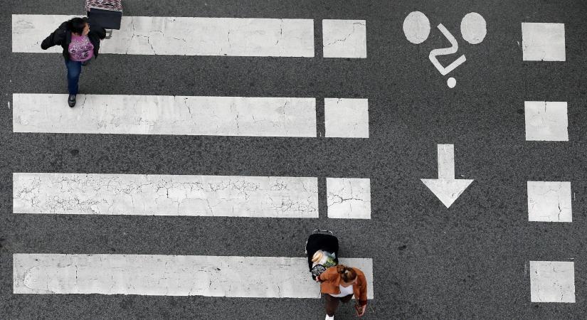 Dráma Pécsen: zebrán gázoltak el egy várandós nőt, az elkövetőt még keresik