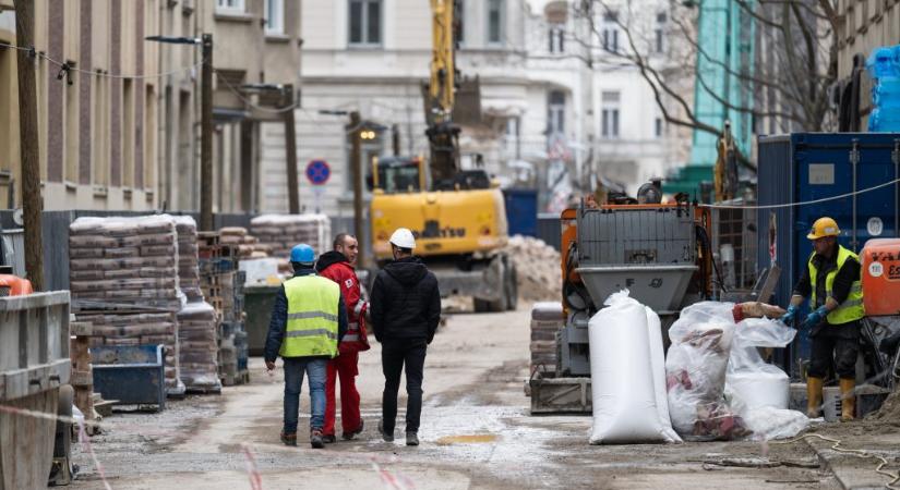 A névjegyzékből is törölhetik azokat az építőipari kivitelezőket, akik nem kötnek kötelező biztosítást