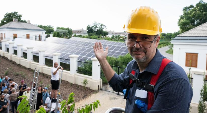 Hadházy nyilvánosságra hozta a hatvanpusztai autós üldözés iratait