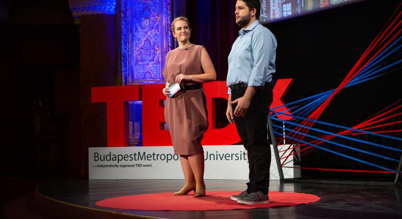 Magyarországon először, társasjátékos témával állt TedX színpadra a vlogger házaspár