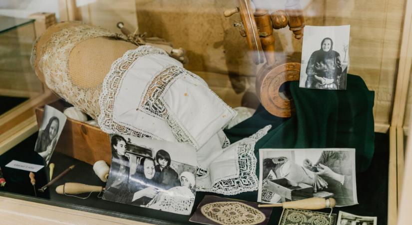 A mai napig oktatják a csipkeverést Balatonendréden (welovebalaton.hu)