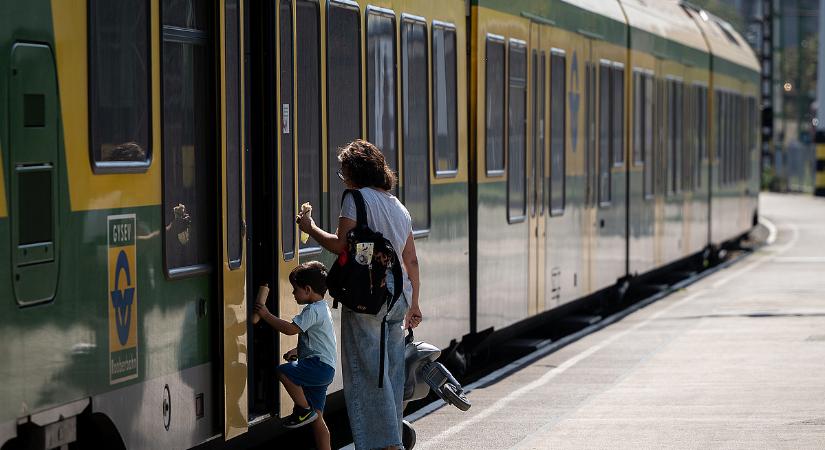 Furcsa okból állt meg egy vonat ott, ahol nem kellett volna: most kiderült, mi történt valójában