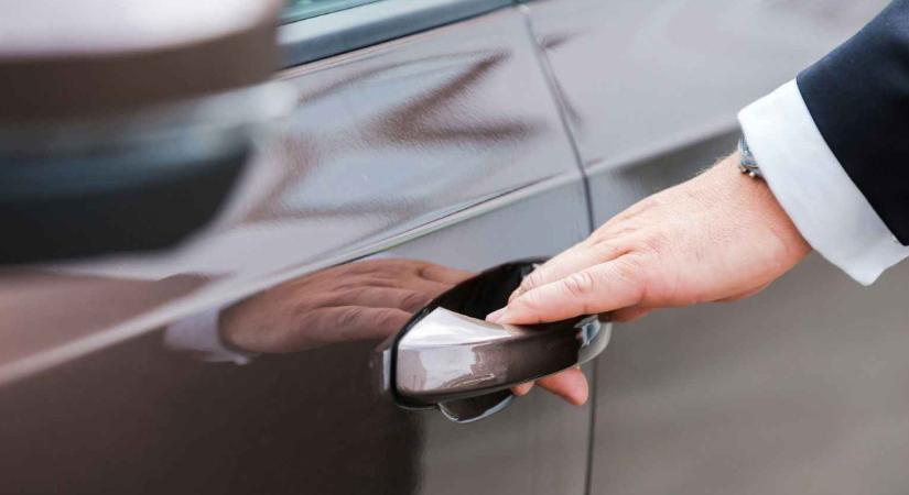 Elképesztően könnyen lophatók a kulcs nélküli autók, van ötlet a tolvajok ellen