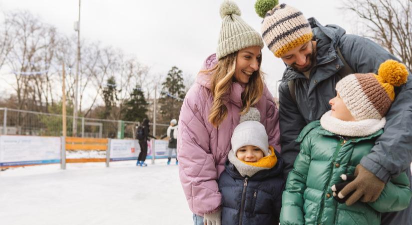 Megérkezett a tél első nagy híre a Balaton-felvidékről: megnyílt a különleges hangulatú jégpálya