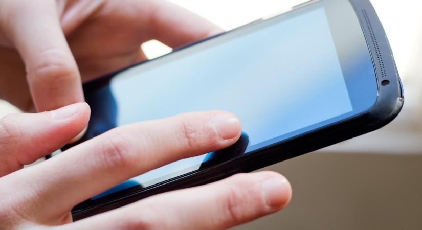 Durván elszáll az okostelefonok ára