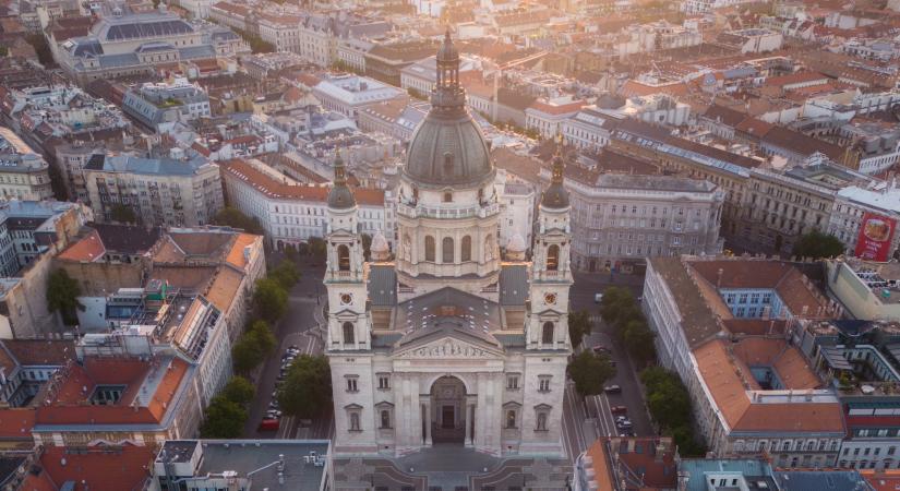 Nyílt az olló, 514-szeresre nőtt a különbség Magyarország legolcsóbb és legdrágább utcája között