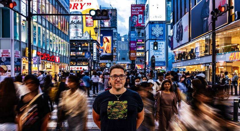 Ákos Japánban forgatta új videóklipjét